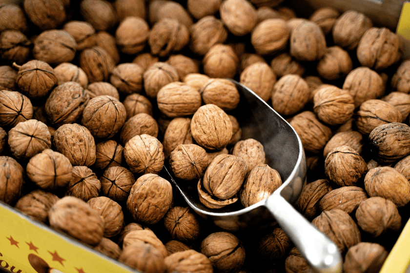 Snacks sains au bureau - fruits à coque noix